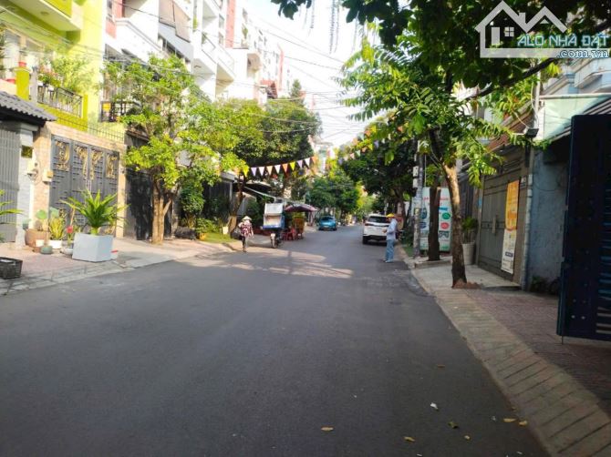 270m2. Biệt Thự  3 MT mái thái đẳng cấp ngang 12m,nhiều cây xanh thoáng mát - 3