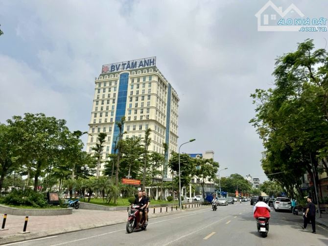 Giảm 1 tỷ, Hàng đẹp phố Hoàng Minh Đạo, 2 mặt tiền lô góc, Khu VIP DT 100m2 MT 14M - 3