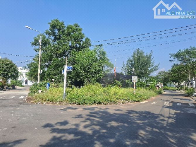 🎉🎉Chào bán Đất , Diện tích: 336m², mặt tiền 32,2m². Lô góc 2 mặt tiền, - 3