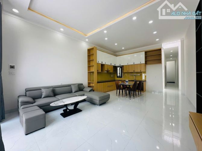 Nhà mặt tiền hẻm 473 cuối Y Mol rẻ trái - 3