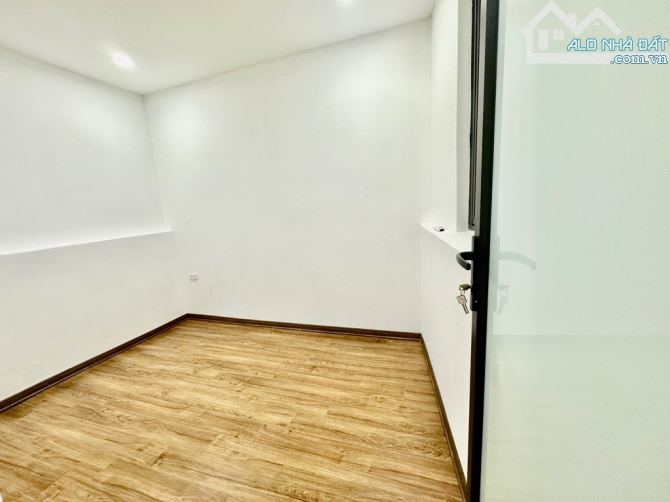 SIÊU HIẾM HƠN 2TỶ SỞ HỮU NHÀ ĐẸP 4Tầng Ở LUÔN PHỐ BẠCH MAI - SỔ ĐỎ RIÊNG - 3