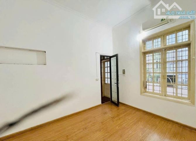 Bán nhà 55m2, 7,7 tỷ, Trương Định, Giáp Bát, Hoàng Mai, đủ nội thất, ngõ thông ô tô, gitốt - 3
