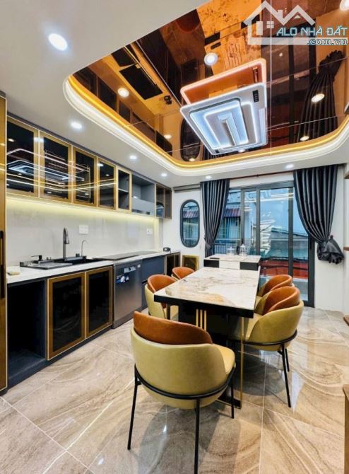 Bán nhà HXH 5m thông , nhà đẹp 4 tầng ,dt 44 m2 , giá nhỉnh 7 tỷ đường Phạm Vản Chiêu - 3