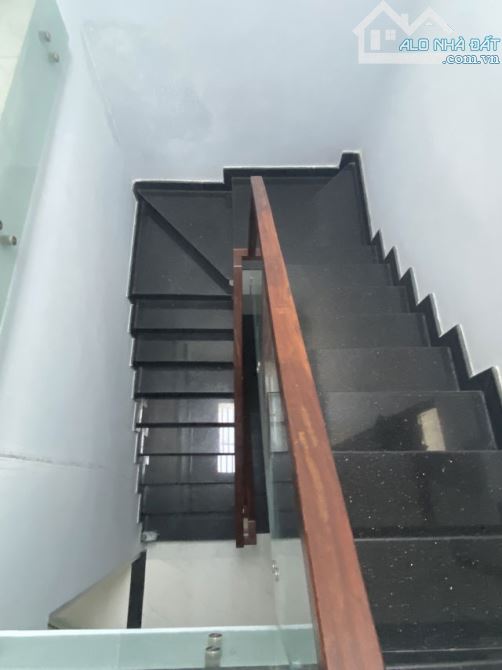 NHÀ ĐẸP 4 TẦNG - NGANG 4,95M, NỞ HẬU 5,2M , DÀI 20M - ĐÔ ĐỐC LONG, Q.TÂN PHÚ - 3