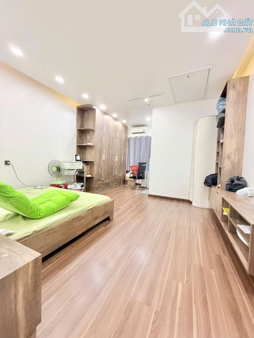 💥17.9 Tỷ- Nhà đẹp Tân Bình- Mặt tiền Bình Giã- Trường Chinh- Cộng Hoà- DT 4.4x15m- 3 Tầng - 3