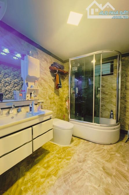 Siêu phẩm Nhà PHỐ Nguyễn Hoàng – LÔ GÓC 3 MẶT THOÁNG – 7 TẦNG – THANG MÁY – GIÁ 33 TỶ - 3