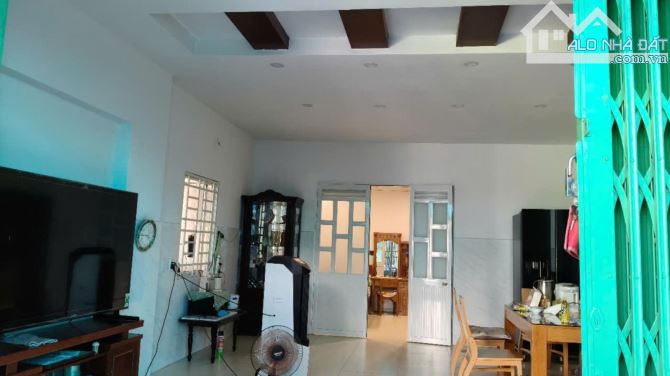 Bán nhà mặt tiền đường Đình An Tài P7 Q8, căn góc 7m × 12m, 4PN xe hơi vào nhà dưới 6Tỷ TL - 3