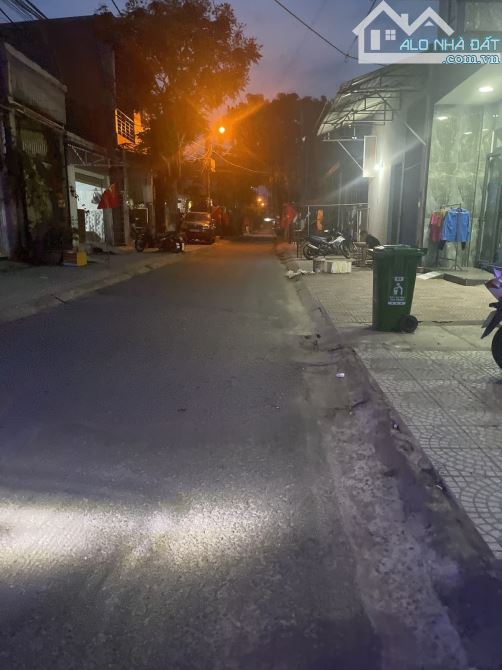 💥💥 HIẾM CÓ KHÓ TÌM ,MẶT TIỀN THANH VINH 10 ,DIỆN TÍCH KHỦNG ,TẶNG 2 CĂN NHÀ CẤP 4 💥 - 3