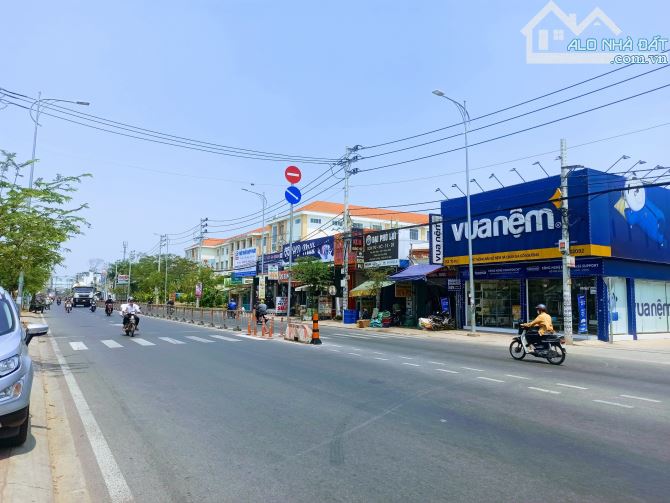 Đất 291m2 thổ cư, 1/ Tô Ký Thông Phạm Thị Giây, MT vào 50m_ Ngay Sau Lưng Trường Học - 3