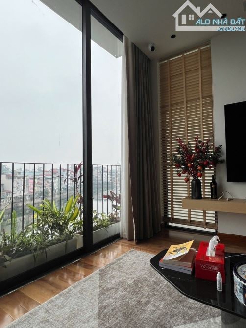 Bán nhà View hồ Long Biên - DT 53m 7 tầng - 3