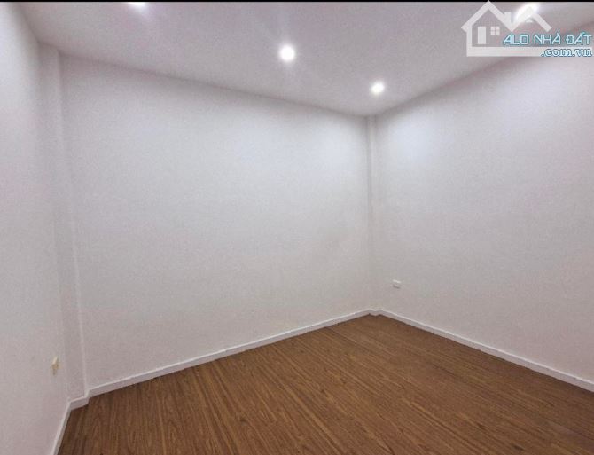 🏠🏠🏠PHỐ BẠCH MAI- TRUNG TÂM QUẬN HAI BÀ TRƯNG 40M2 - NGÕ THÔNG OTO - 3