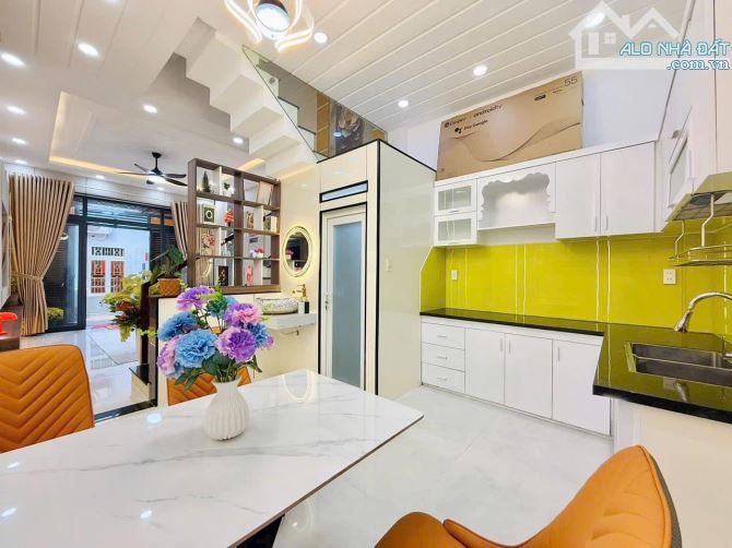 🔥 CHỐT LIỀN TAY – Nhà 1T2L, Hẻm ĐOÀN VĂN BƠ, Q4/ GIÁ 5 TỶ 190/ 65M2 / SỔ HỒNG RIÊNG🔥 - 3