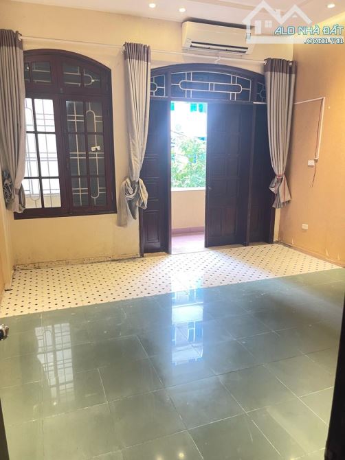 ĐỘI CẤN PHÂN LÔ ÔTÔ TRÁNH 80m 6T MT 5m 25Tỷ VỈA HÈ KHU VỰC DÂN TRÍ CAO TOÀN QUAN CHỨC - 3