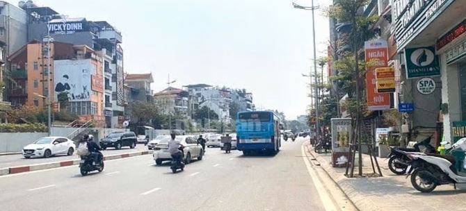 Bán nhà 3 tầng 36m², 4PN, 3WC, Nghi Tàm - Tây Hồ - 7.6 tỷ - 3