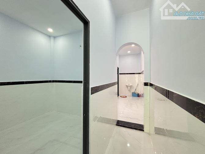 Bán Nhà Q12 Sát Gò Vấp - 59M2 (4 x15 ) - 2Tầng - Hẻm HXH -  Chỉ 4,33Tỷ. - 3