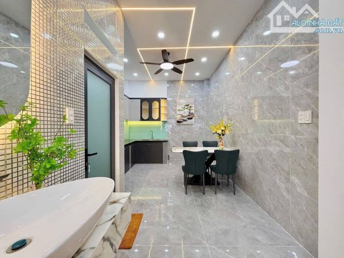 Đi nước ngoài định cư, bán gấp nhà ngay Khuông Việt, Tân Phú. Giá: 2 Tỷ 850 / 50.4m2. SHR - 3