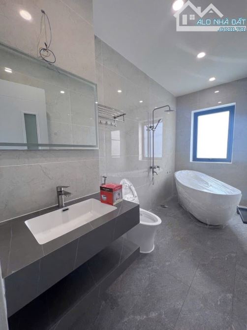 🏡 Cần bán Nhà - Hẻm ô tô Lê Văn Lộc, Vũng Tàu - 1 trệt 3 lầu - Giá 6.5 tỷ - 3