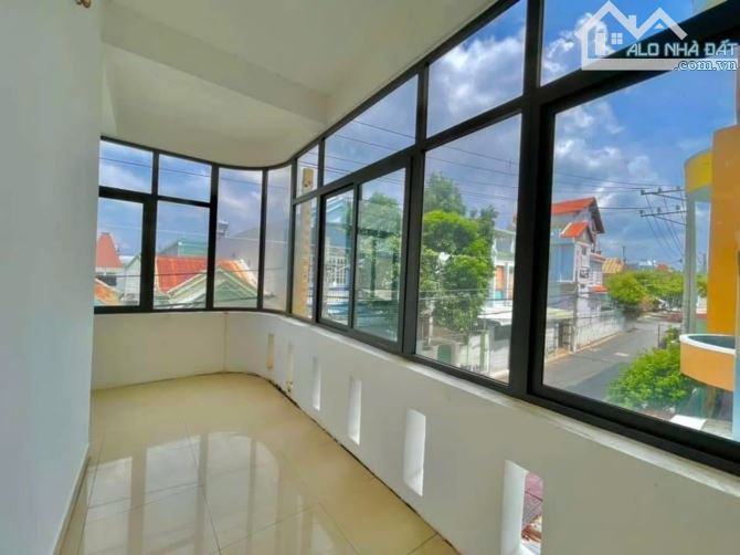 🏡 Cần bán Nhà - Mặt tiền Lưu Hữu Phước, Thắng Nhất, Vũng Tàu - 1 trệt 2 lầu - Giá 6.8 tỷ - 3