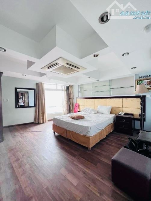 (HIẾM) BÁN TÒA KHÁCH SẠN MẶT PHỐ BÙI THỊ XUÂN - 125M x 13T - DÒNG TIỀN - GIÁ CHỈ 81.5 TỶ - 3