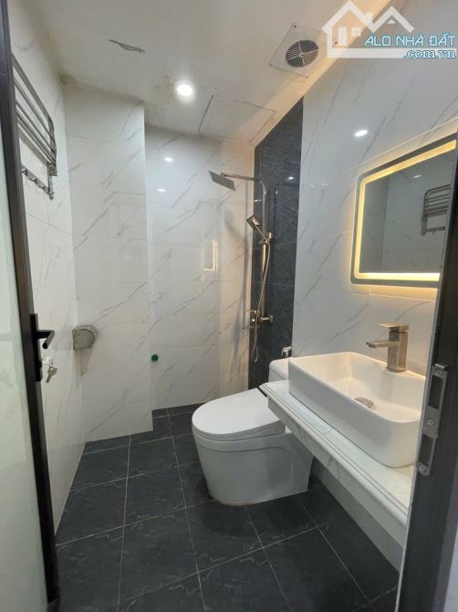 Bán nhà gần ga tàu điện Nhổn ô tô vào nhà 5 tầng 4 phút ra Nhổn chỉ hơn 4 tỷ - 3