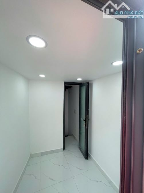 CHỦ GIẢM TỔNG 150TR CHỈ CÒN 1TỶ199 CHO CĂN NHÀ 3 TẦNG CÓ SỔ HỒNG RIÊNG NGAY ĐƯỜNG CMT8 P13 - 3