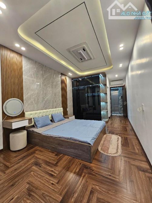 Nguyễn Sơn, Long Biên, Gần Phố, thang máy, full nội thất - 3