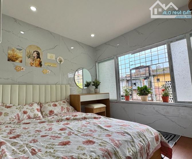 BÁN CĂN HỘ TẬP THỂ MINH KHAI - HAI BÀ TRƯNG - 2.x TỶ CĂN HỘ 2 NGỦ - TẶNG FULL NỘI THẤT   V - 3
