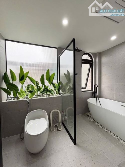 Bán căn nhà ngõ 405 Ngọc Thuỵ 47m x 4T full đồ, gần oto hơn 6 tỷ. LH - 3