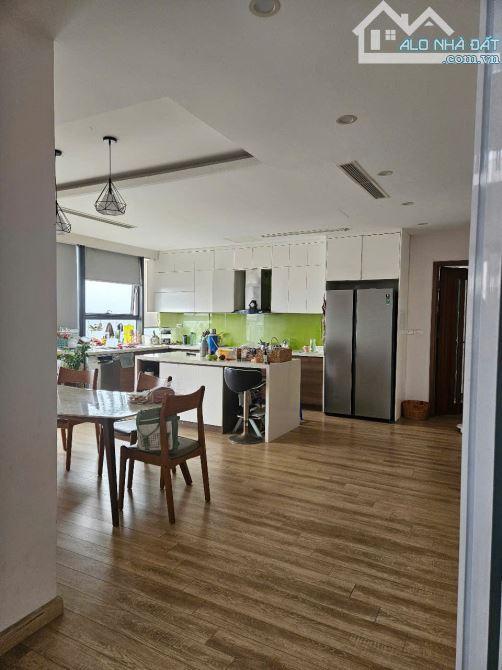 CH Penhouse Duplex 230m - 4n3vs - 37 tỷ full đồ đẹp, view sông Hồng cc Starlake Tây Hồ - 3
