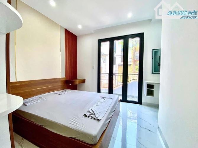 Sẵn HĐ thuê 15 triệu/tháng! Bán nhà Thành Thái, Q10, Giá 3 tỷ 150 DT 65m2, sổ riêng - 4