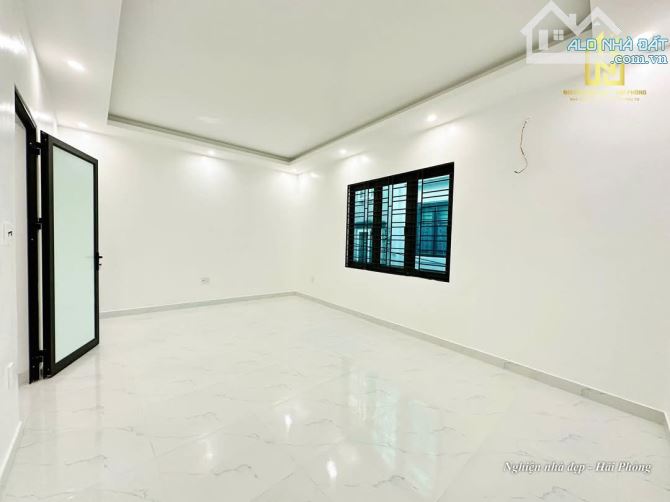 Nhà 55m2 dân xây độc lập,tâm huyết, nở hậu, oto đậu cửa Thiên Lôi chỉ 3ty - 4