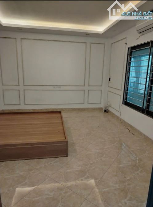 Cho thuê nhà ngõ 521 Trương Định, 5 tầng x 33m2, 3 ngủ khép kín, 12 Triệu/tháng - 4