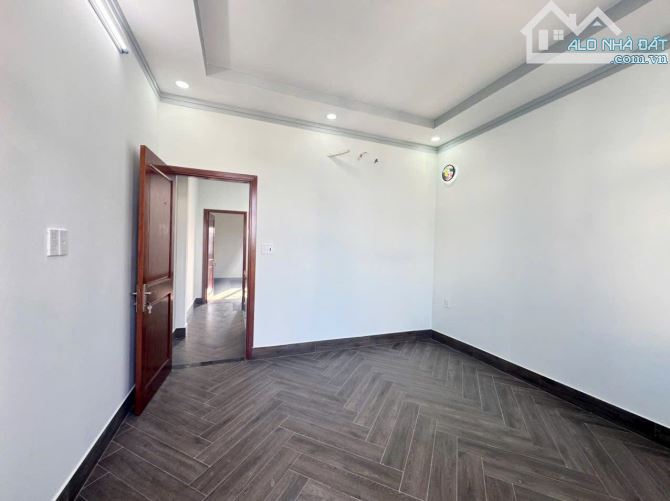 Chính chủ Bán Gấp Nhà hẻm 3 Tháng 2, Quận 10 - 51m2 - Cho thuê 18 Tr - Giá 3 Tỷ 390 - 4