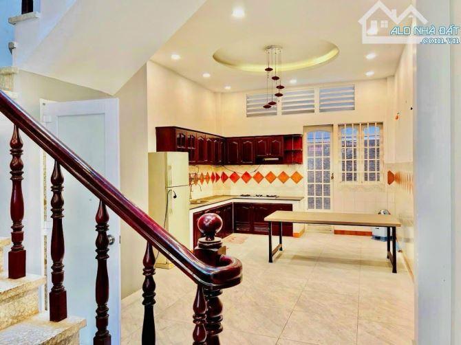Ngộp Bank thanh lý nhà Võ Văn Tần, P5, Quận 3,Giá 3 tỷ 650 DT 47m2, 1T 2L, sổ riêng - 4