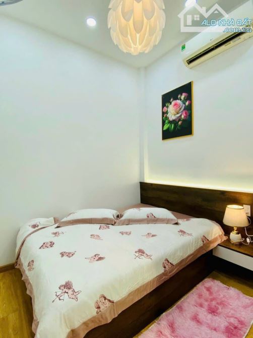 Bán nhà đẹp Huỳnh Tấn Phát, Quận 7 - 50m2 - nhỉnh 3 tỷ - 2 tầng BTCT, SHR - 4