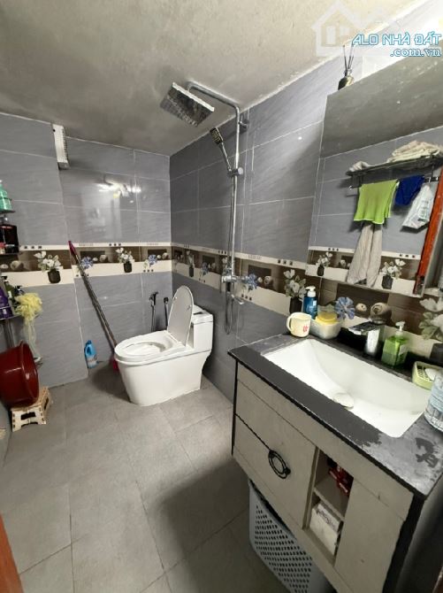NHÀ ĐỨC GIANG - 4 TẦNG ĐẸP - Ô TÔ VÀO NHÀ - HAI MẶT THOÁNG Diện tích 45m² - 4