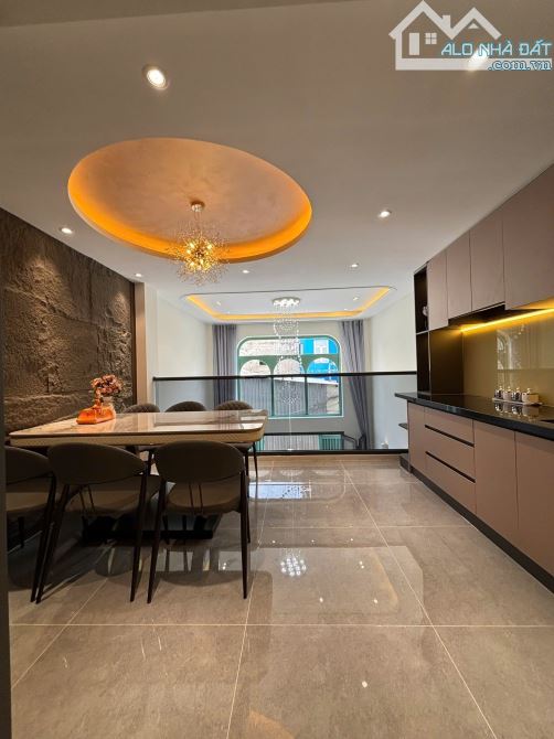 Nhà đẹp đường Huỳnh Văn Bánh, Phú Nhuận- 60m2- Sổ Hồng Riêng- An Cư - Giá yêu chỉ 3 Tỷ 190 - 4