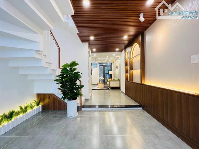 Nhà Bà Hạt có thang máy-Chỉ 3tỷ590 ngay chợ Nhật Tảo cho thuê 25tr-Sổ hồng 52m2 sang tên - 4
