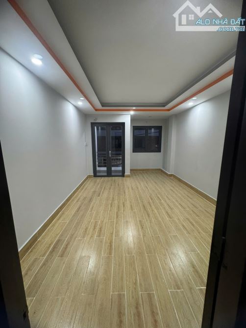 BÁN NHÀ HẺM TO QUẬN 11, RẤT GẦN MẶT TIỀN, MUA VỂ Ở NGAY - 4