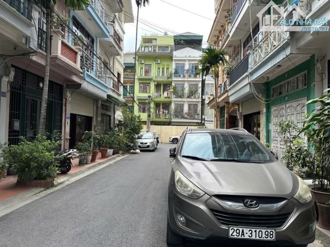 NHÀ PHÂN LÔ HOÀNG CẦU - ĐỐNG ĐA 50m X5 TẦNG GIÁ: 15 TỶ - VỈA HÈ Ô TÔ TRÁNH - AN SINH ĐỈNH - 4