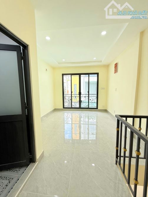 Bán nhà Đinh Tiên Hoàng – Phường 1 – Bình Thạnh – Hẻm xe hơi – Nhà mới – 4 tỷ hơn TL - 4