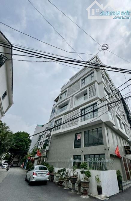giảm 1 Tỷ, Hàng đẹp phố Hoàng Như Tiếp, Lô góc 2 mặt tiền, 100m2 - MT 14m - 4