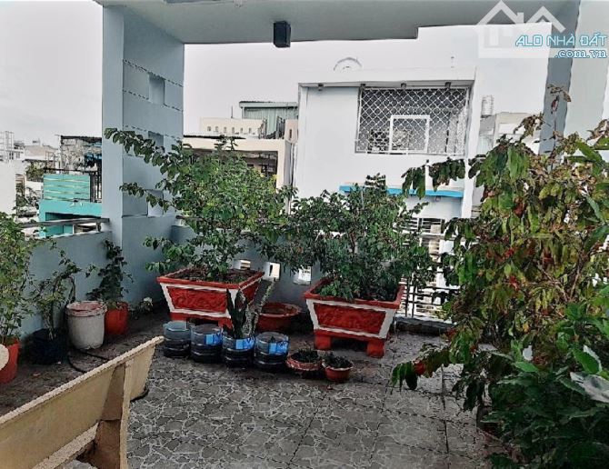 Bán nhà Phạm Văn Chí hẻm 4,5m thông, 4 tầng rất mới ( 4,3 X 21 ) nở hậu 11m hoàn công đủ. - 4