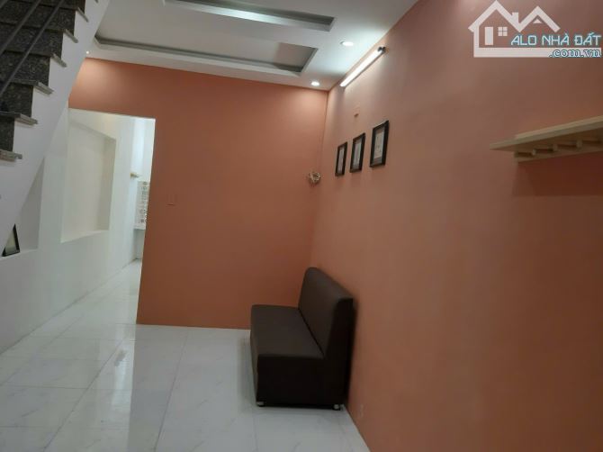 ♪ Nhà gần Kiệt 149 Lê Đình Lý, 33m2, 2 tầng sạch đẹp, 2.08 tỷ - 4