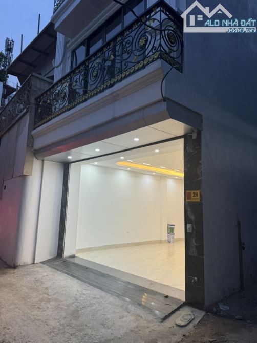 +B.án N.hà-ĐẸP NGỌC THỤY-51M2×6T-Nhỉnh 13 tỷ-LÔ GÓC THANG MÁY -FULL NỘI THẤT-GA RA Ô TÔ - 4