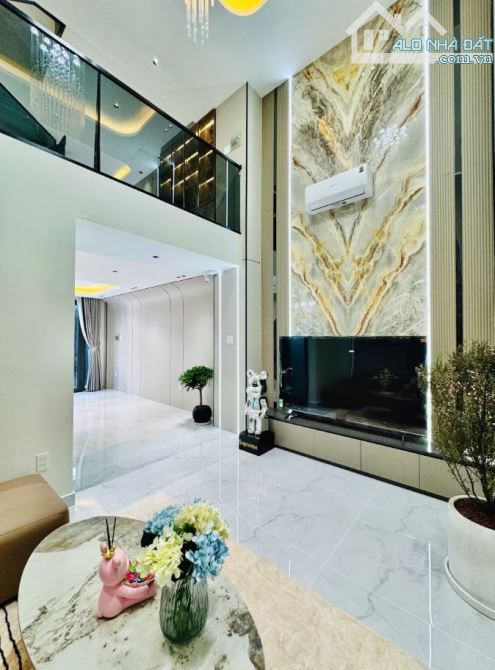 Bán nhà HXH 4 m thông Phạm Văn Chiêu ,dt 43 m2 , giá nhỉnh 6 tỷ - 4