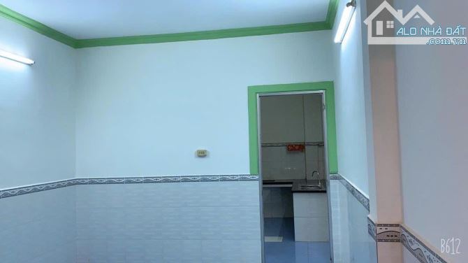 BÁN NHÀ GẦN ĐẦM SEN, LẠC LONG QUẬN, QUẬN 11, 68m2, SÁT HXH, HƠN 5 TỶ - 4