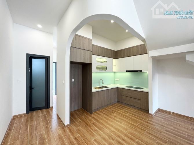NHÀ PHỐ 3 TẦNG MỚI XÂY - FULL NỘI THẤT CAO CẤP -ĐƯỜNG TRIỆU QUANG PHỤC, GIÁ 4,9 TỶ. - 4