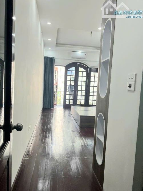 Mặt ngõ kinh doanh - 6 tầng thang máy - vài  bước ra đường Cầu Giấy - 4