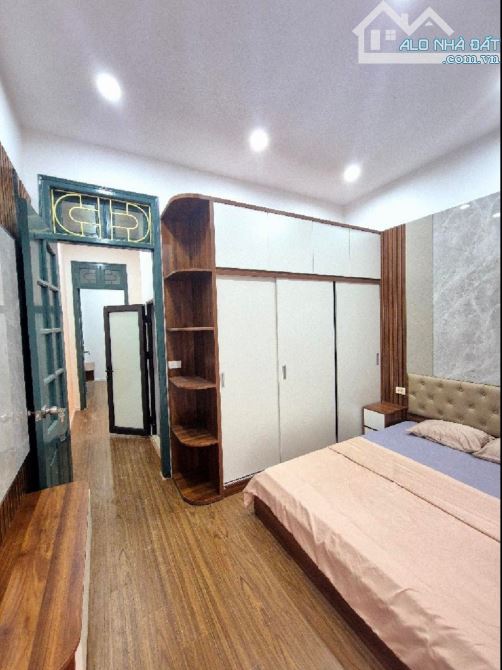 🏠🏠🏠PHỐ BẠCH MAI- TRUNG TÂM QUẬN HAI BÀ TRƯNG 40M2 - NGÕ THÔNG OTO - 4